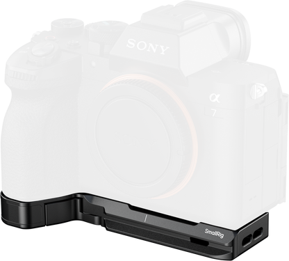 SmallRig 6033 Baseplate with AirTag Slot for Sony Alpha 7 V / 7R V / 7 IV