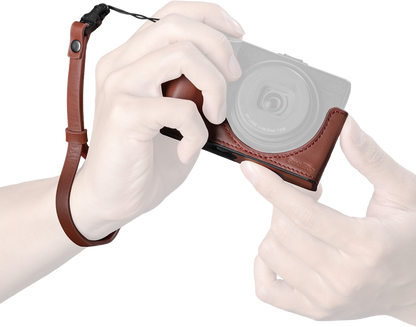 SmallRig 5684 Quick Release Wrist Strap for Ricoh GR Series (Red)