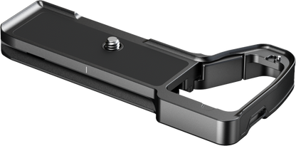 SmallRig 6033 Baseplate with AirTag Slot for Sony Alpha 7 V / 7R V / 7 IV