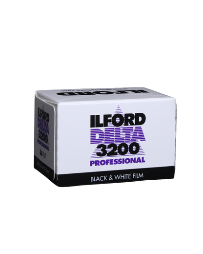 Ilford Delta - iso 3200 (35mm film ingust EXPIRAT)