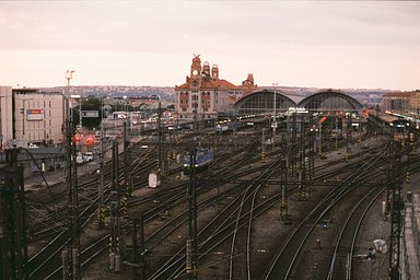 Hundred Color Film - iso 400 (35mm film ingust)