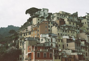 Ilford Ilfocolor - iso 400 (35mm film ingust)