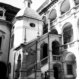 Kentmere - iso 200 (120 film lat)