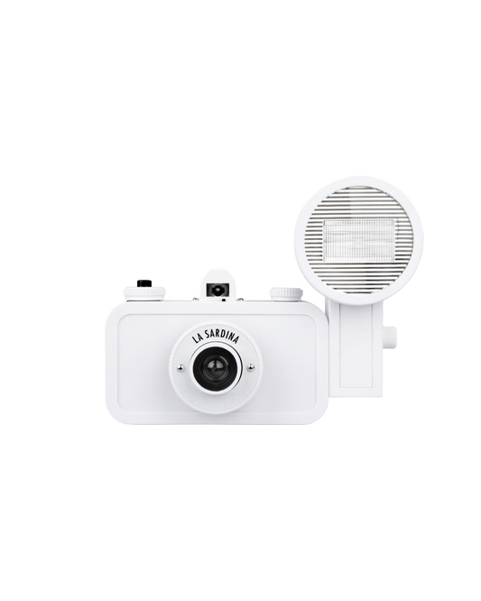 Lomography La Sardina & Flash – DIY